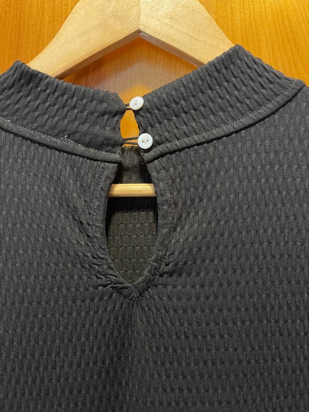 Anthropologie Black Long-Sleeve Cropped Top with Feathered Hem - Picture 6 of 8